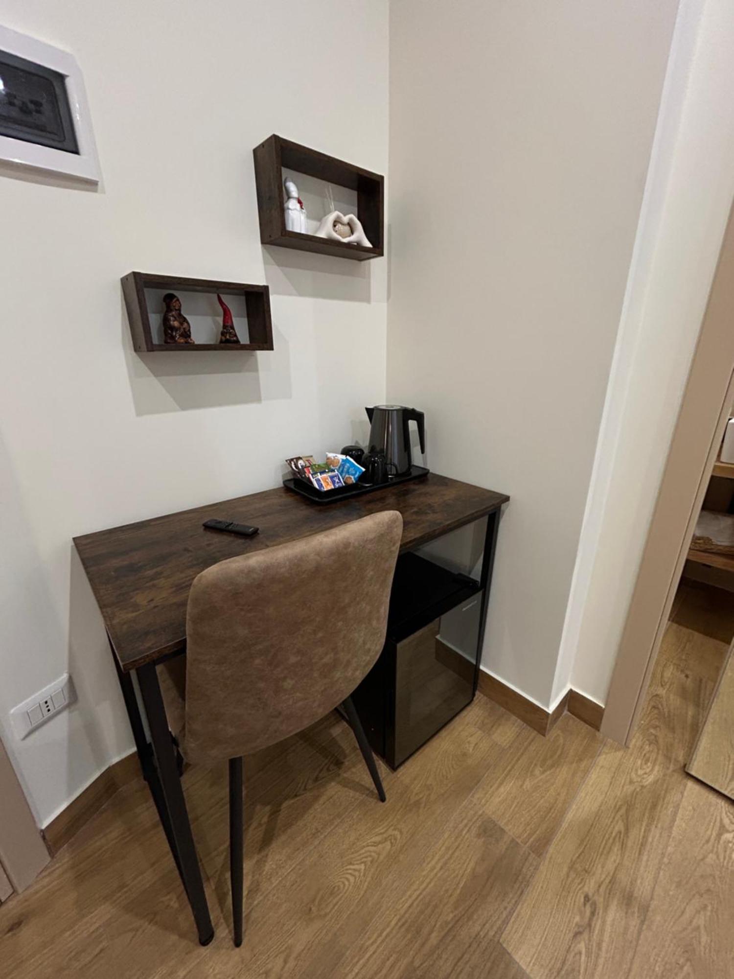 Somnia Luxury Rooms Наполи Екстериор снимка