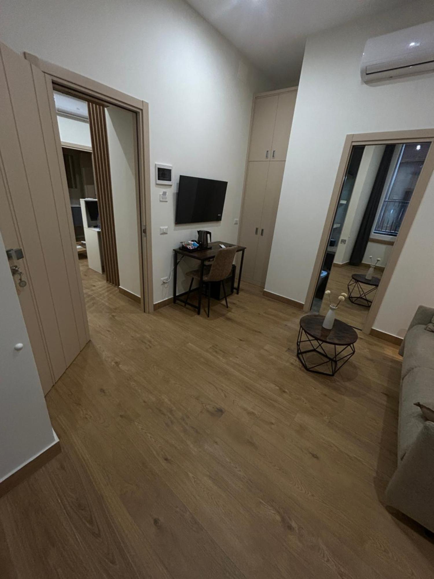 Somnia Luxury Rooms Наполи Екстериор снимка